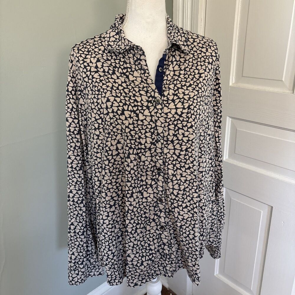 BODEN BUTTON UP STRETCH Button Down PEBBLE HEART SHIRT Size 18